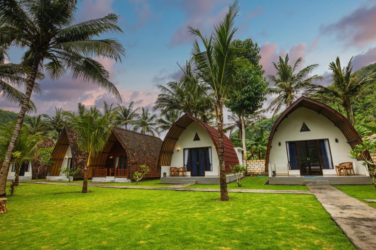 Puri Garden Penida Hotel Toyapakeh Exterior foto