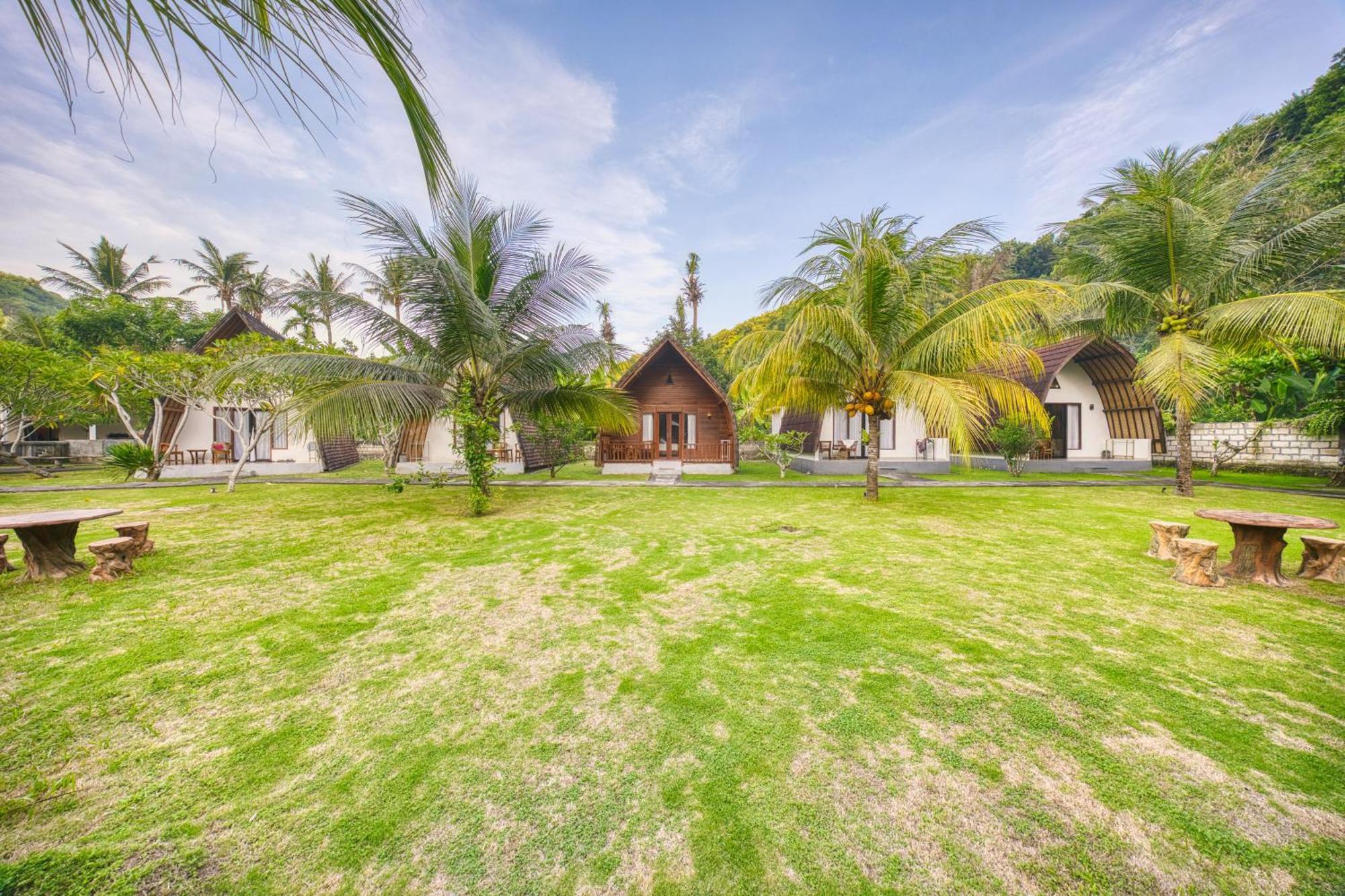 Puri Garden Penida Hotel Toyapakeh Exterior foto